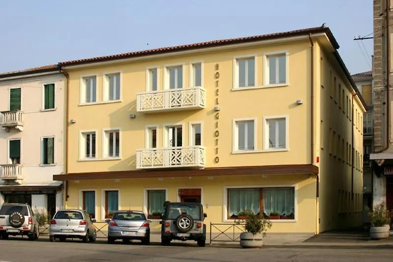 ***  Hotel Giotto Padova Olaszország